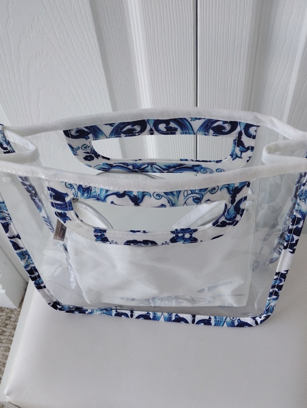 Dolce & Gabbana White Clear Bag with Blue Floral Trim - Picture 4 of 16